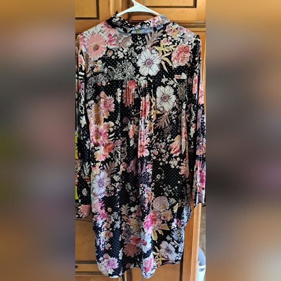 Ladies Maeve Hi-Low Tea Time Floral Black Button Up Small By Anthropologie - Picture 2 of 8